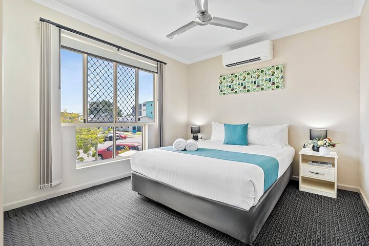 Room 10 of 90