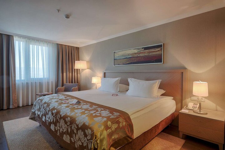 Room 15 of 69