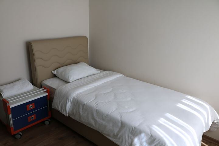 Room 15 of 62