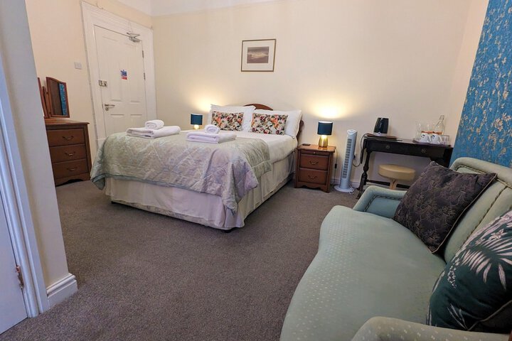 Room 48 of 99