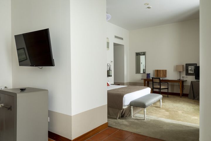 Room 14 of 56