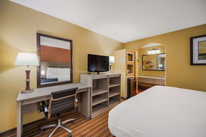 1 King Bed High Speed Internet Accessible Microwave and Refrigerator, Coffee Maker Iron and I (1 of 17)