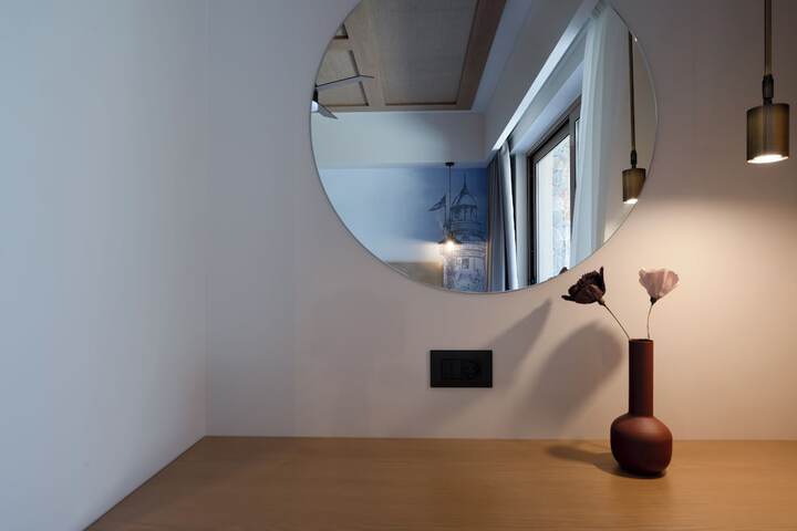 Room 15 of 68