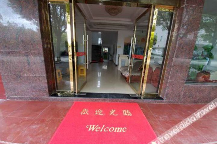 Hotel 6 of 24