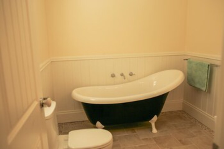 Room 5 of 36