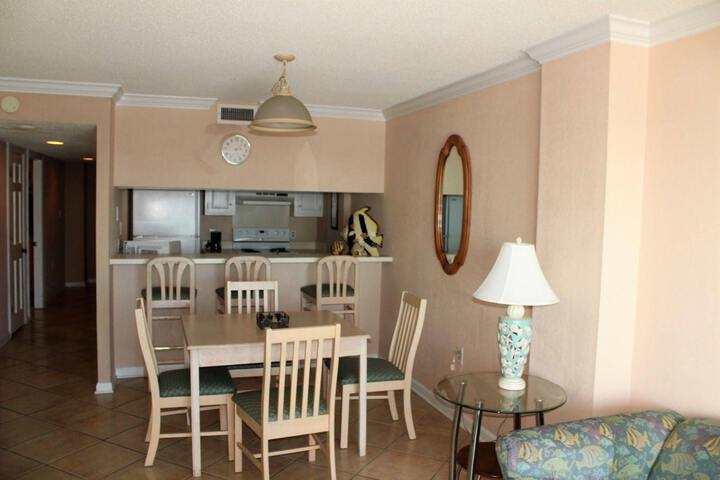 Room 7 of 10