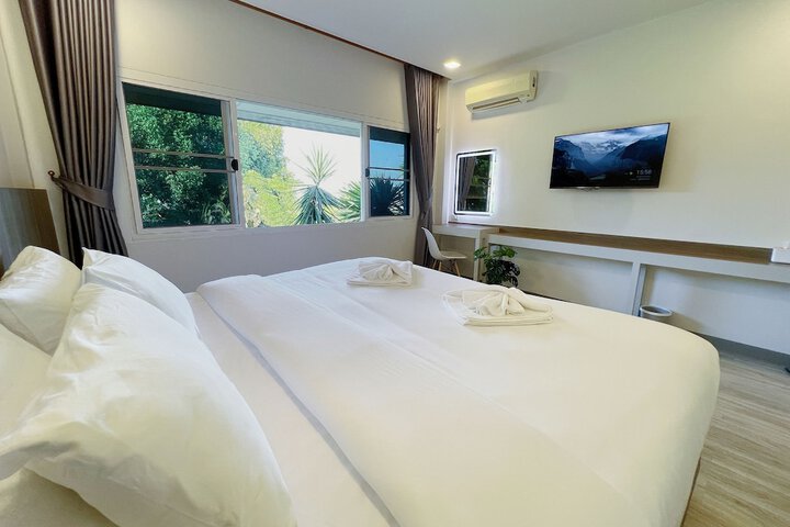 Room 4 of 23
