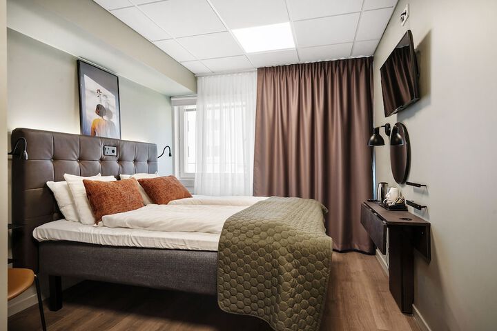Room 46 of 115