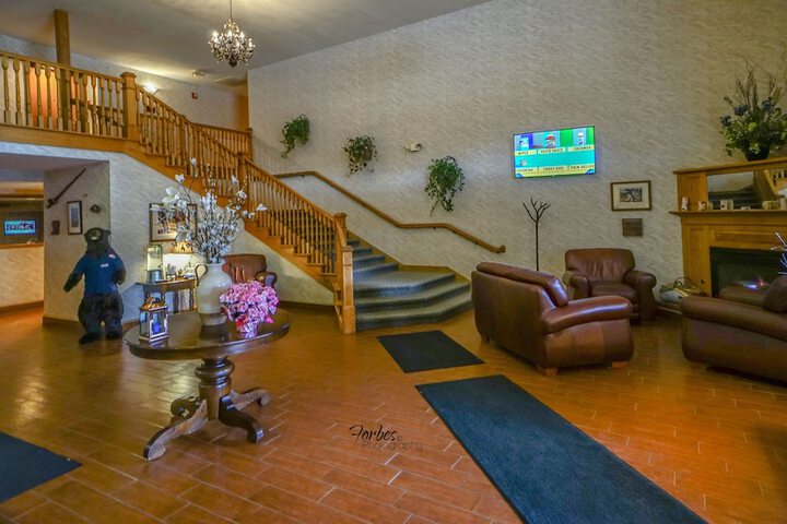 Hotel Interior 9 of 64