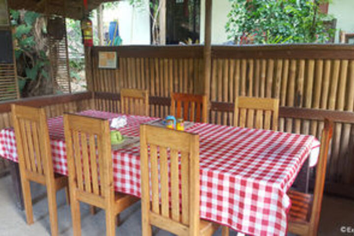 Dining 6 of 28
