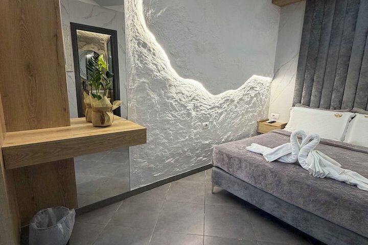 Room 10 of 56