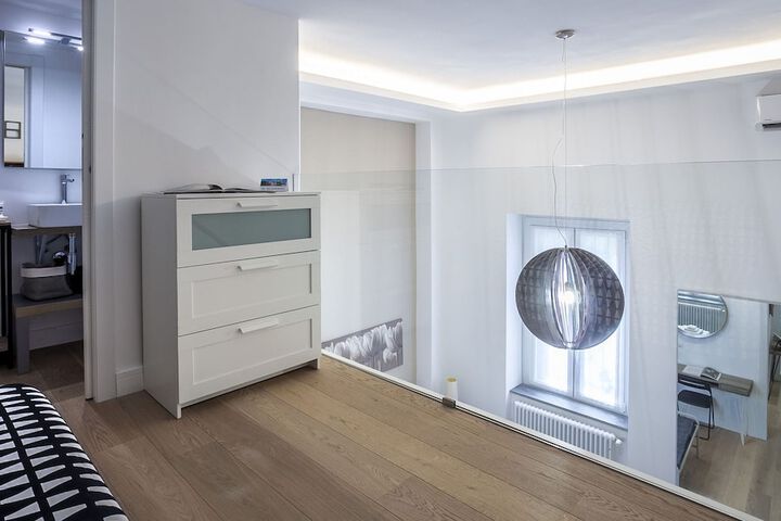 Room 17 of 25
