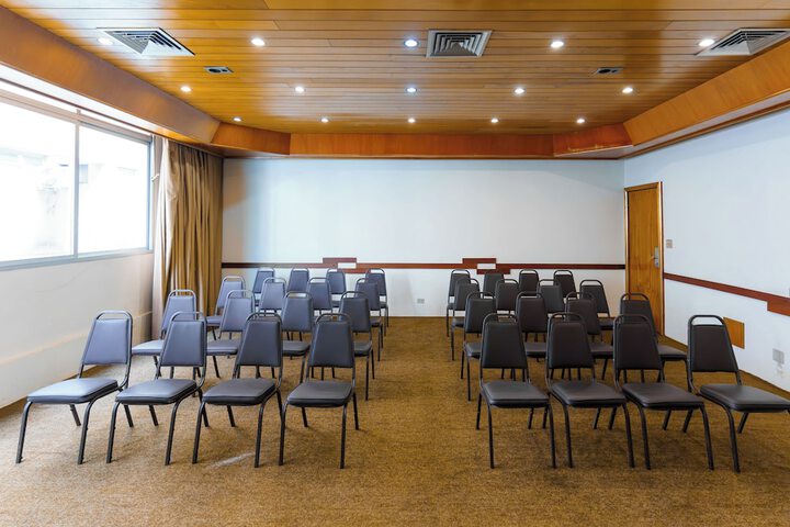 Ballroom/Hall 67 of 78