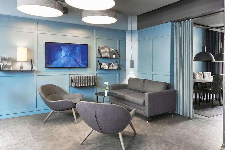 Lobby Entry