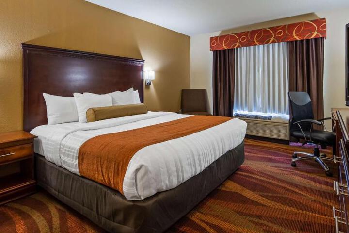 1 King Bed (1 of 2)