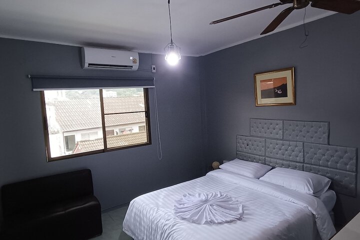 Room 5 of 78