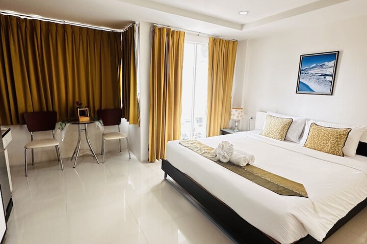 Room 21 of 94