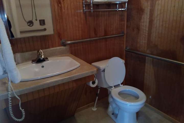 Room 12 of 36