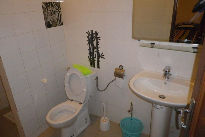 Room 11 of 20
