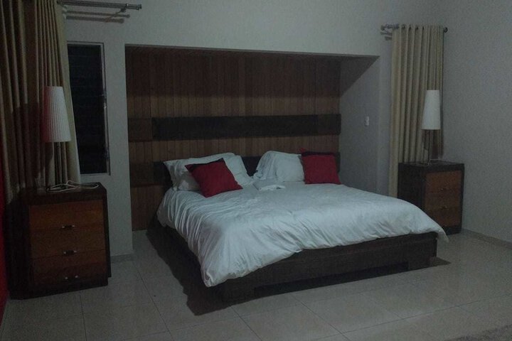 Room 3 of 17