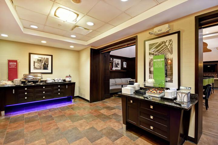 Breakfast area