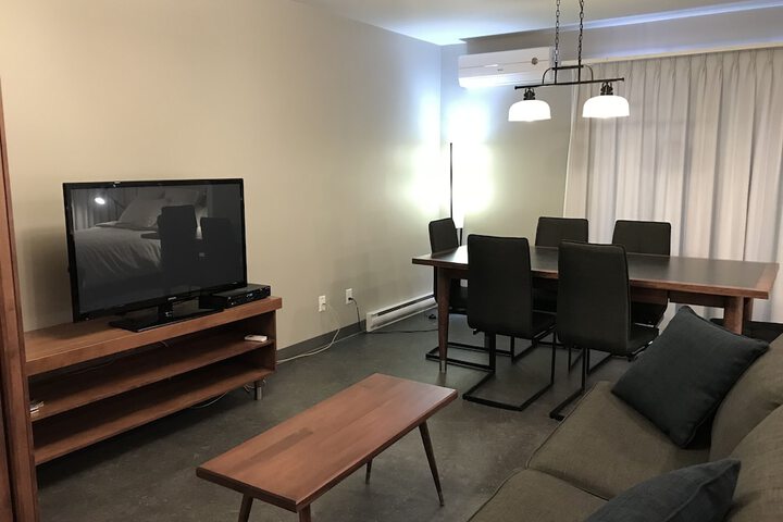Room 11 of 80