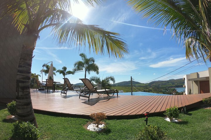 Hotel Exterior 21 of 27