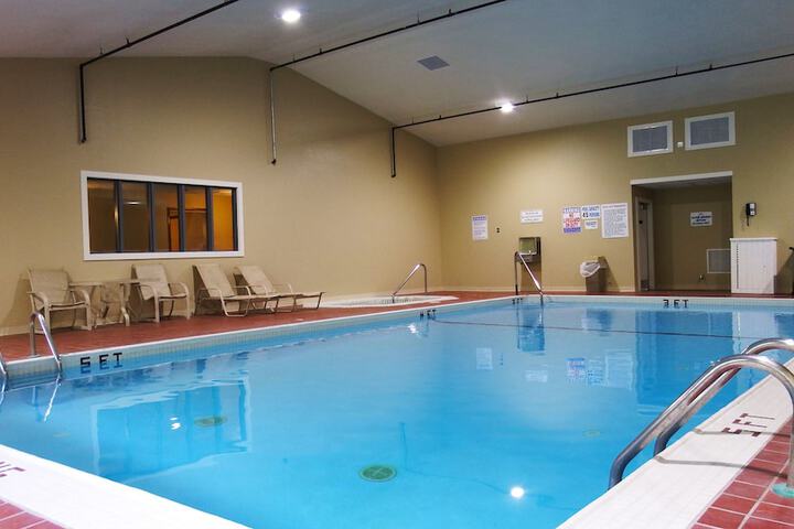 Hotel with Pool