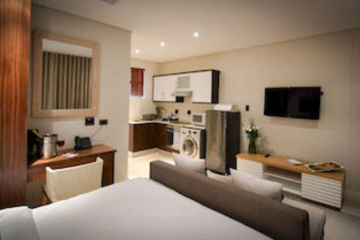 Room 12 of 33