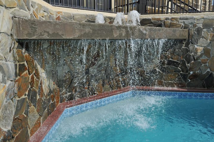 Hotel Pool