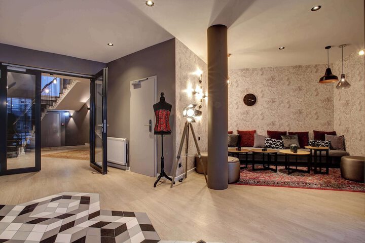 Hotel Lobby