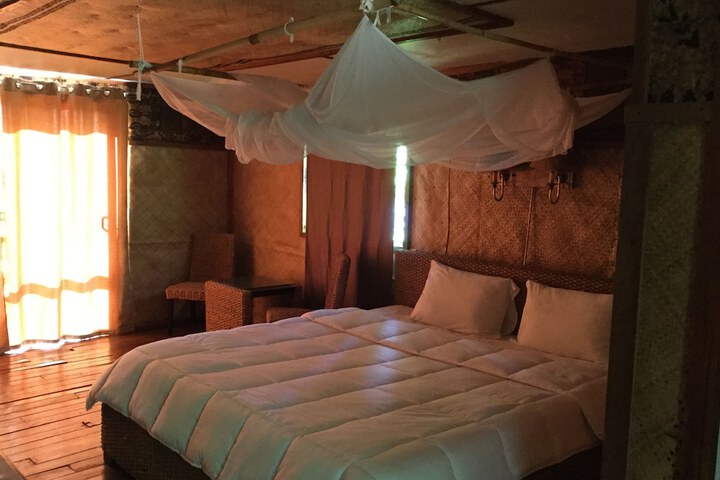 Room 5 of 34