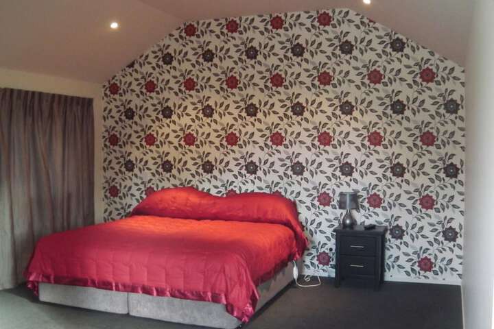 Room 12 of 44