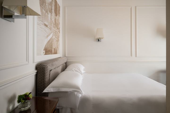 Room 32 of 91