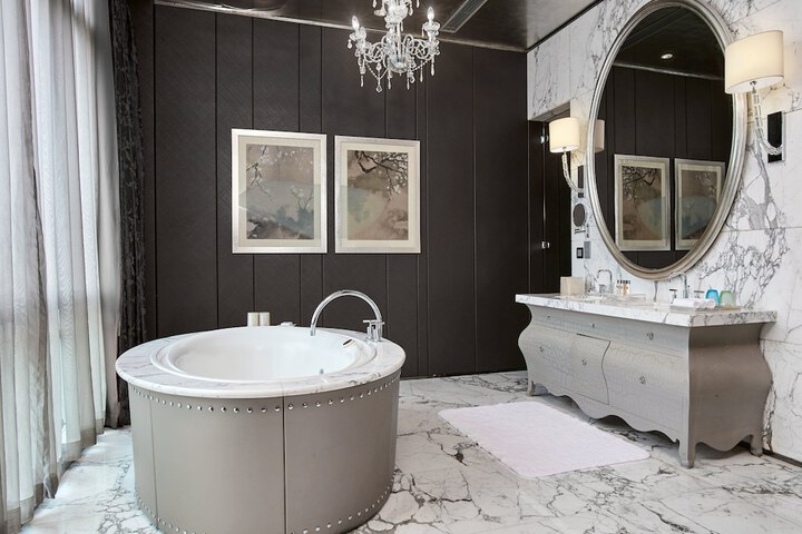 Bath Photo