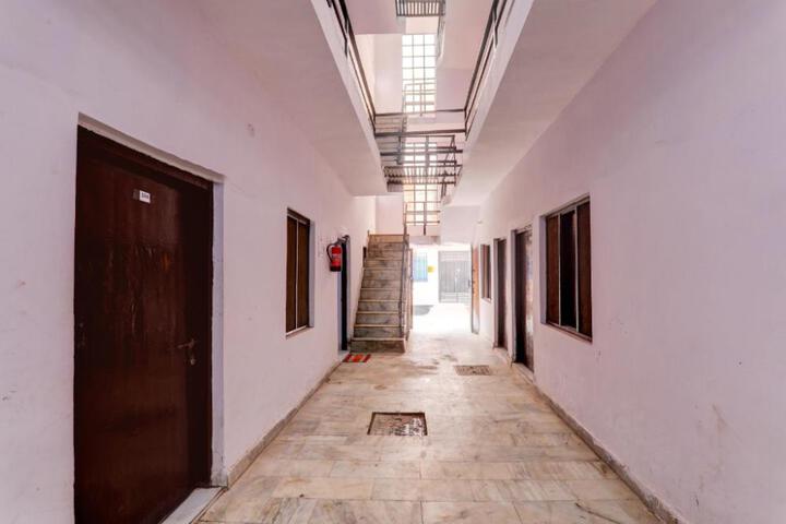Hotel O Gracious Guest House