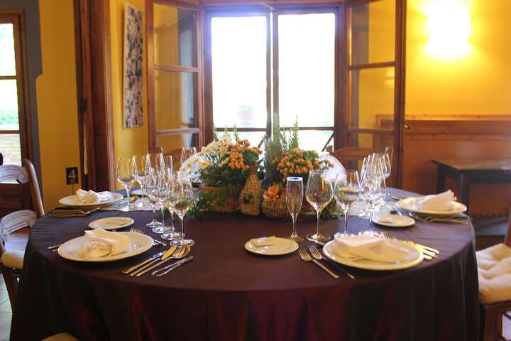 Dining 13 of 21