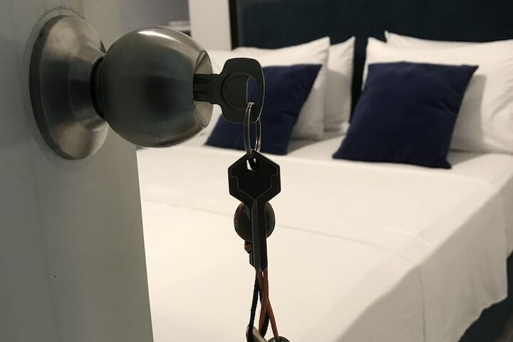 Room 9 of 41