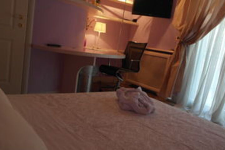 Room 32 of 134