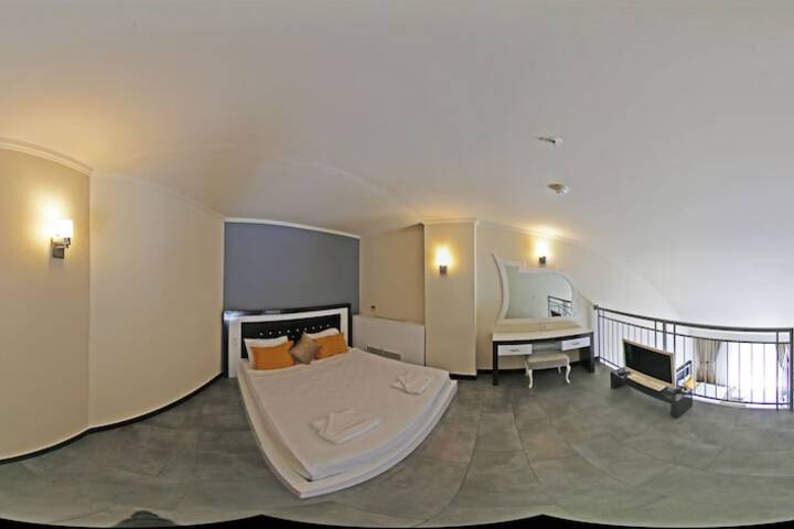 Room 35 of 170