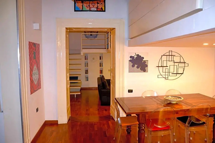 Room 14 of 23