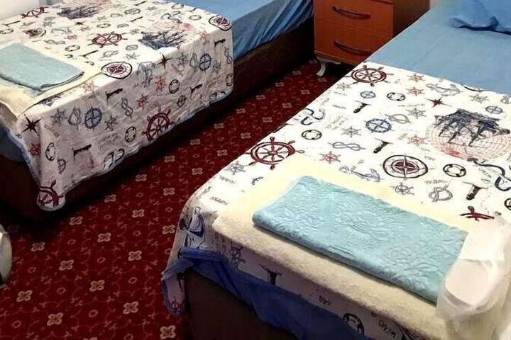 Room 3 of 10