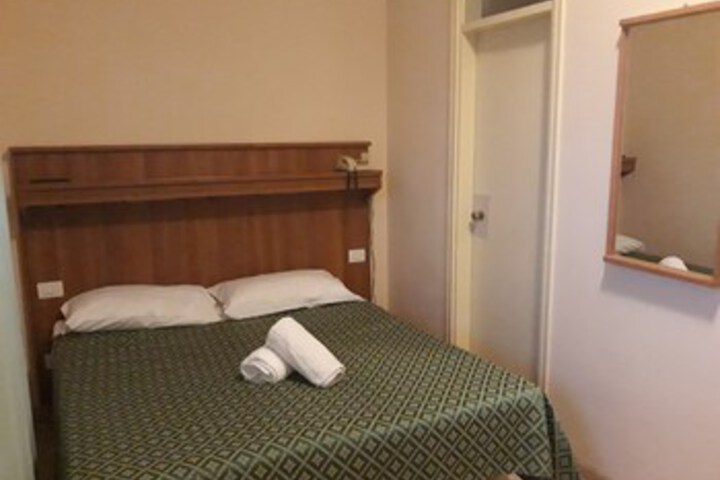 Room 23 of 24