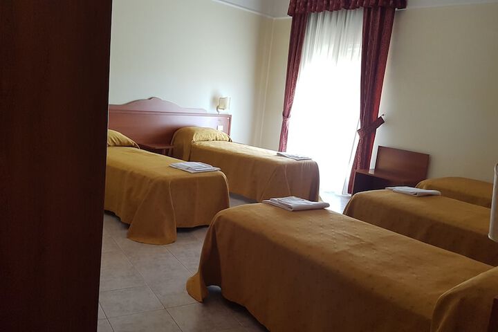 Room 11 of 53