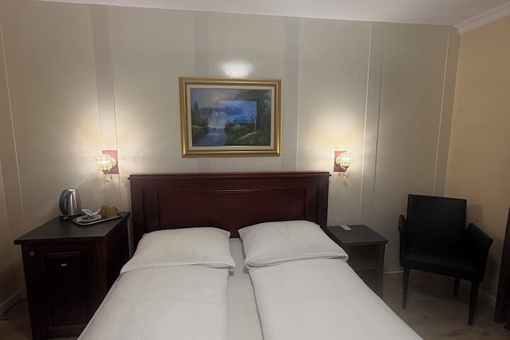 Room 149 of 266