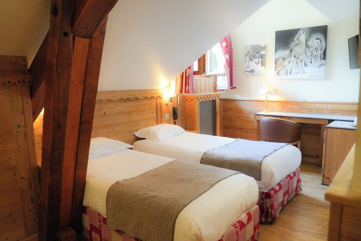 Room 20 of 33