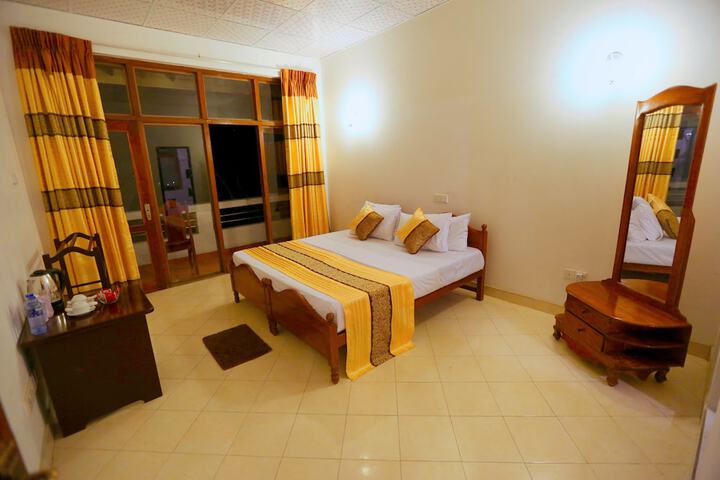 Room 18 of 19