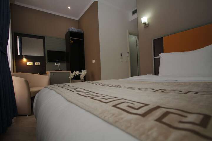 Room 41 of 67