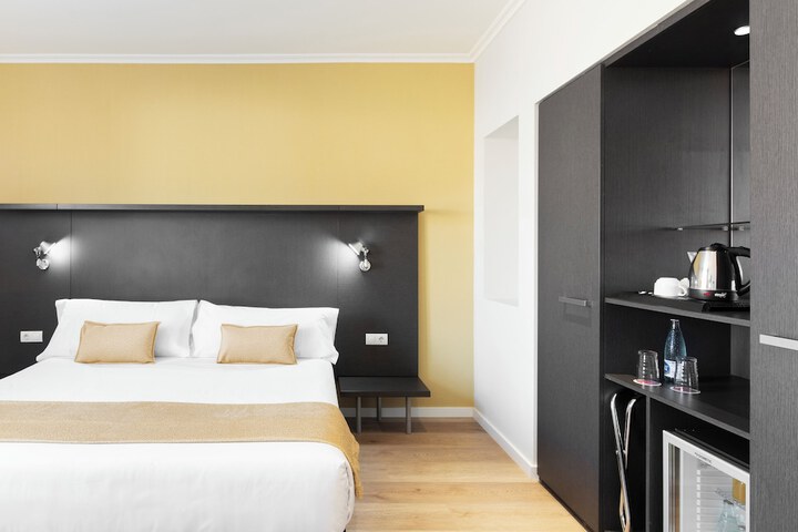 Room 14 of 43