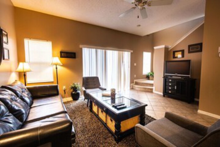 Room 17 of 36